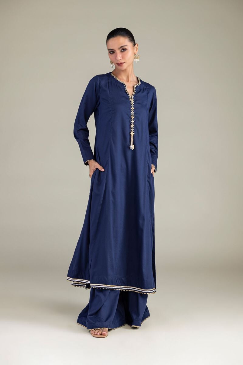 https://us.khaadi.com/dw/image/v2/BJTG_PRD/on/demandware.static/-/Sites-khaadi-master-catalog/default/dwfa13d4b3/images/hi-res/8-26-212 b-b1_multi_1.jpg?sw=800&sh=1200